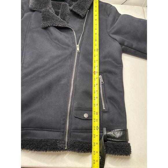 Max Edition Women's Faux Shearling Moto Biker coat in black. Size L - Picture 4 of 9